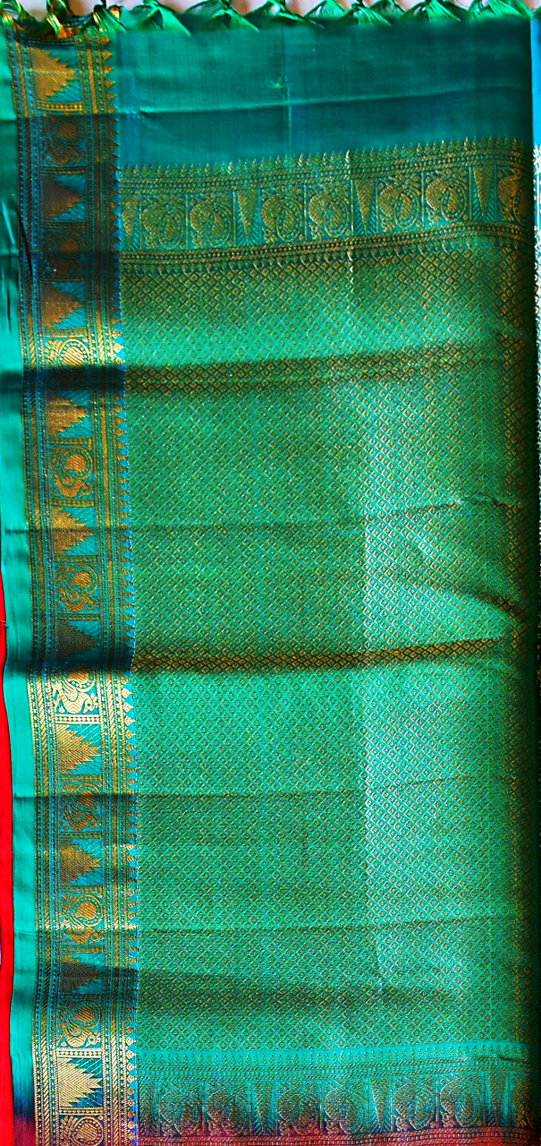 Handwoven Kancheepuram Soft Silk Saree with Contrast Borders - SD13