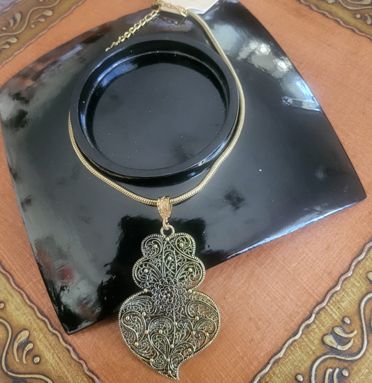 Statement Pendant Necklace- N9