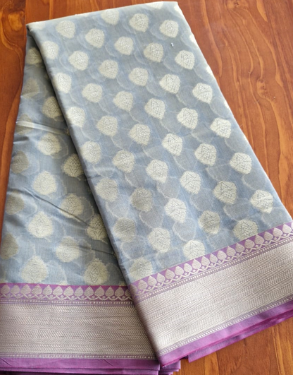 Banarasi Saree with Contrast Border - SRC2
