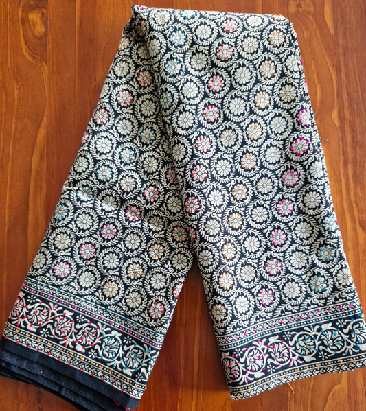 Handwoven Banarasi Saree with Meenakari Work - SRC4