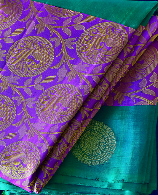 Brocade Pure Kancheepuram Saree with Contrast Border - ST6